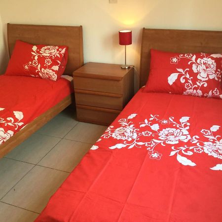 Poolside 2 Bedroom Apt, Paphos Riviera, Universal Area Luaran gambar